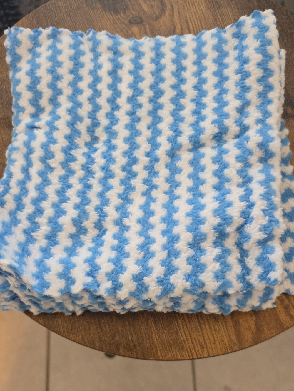 Blue and White Microfiber Cleaning Cloth - Premium Kitchen Tool